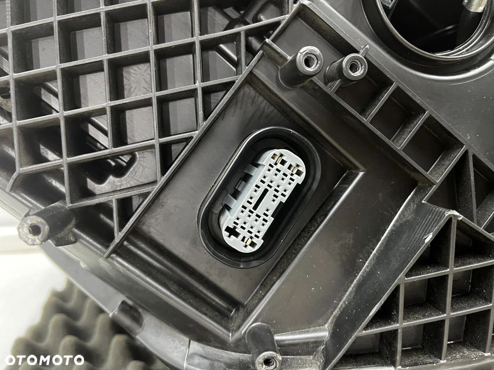 Lampa reflektor VW Tiguan 1 I 5n LIFT 10-16r. lewa przednia XENON EU skrętna doświetlanie zakrętów + - 25