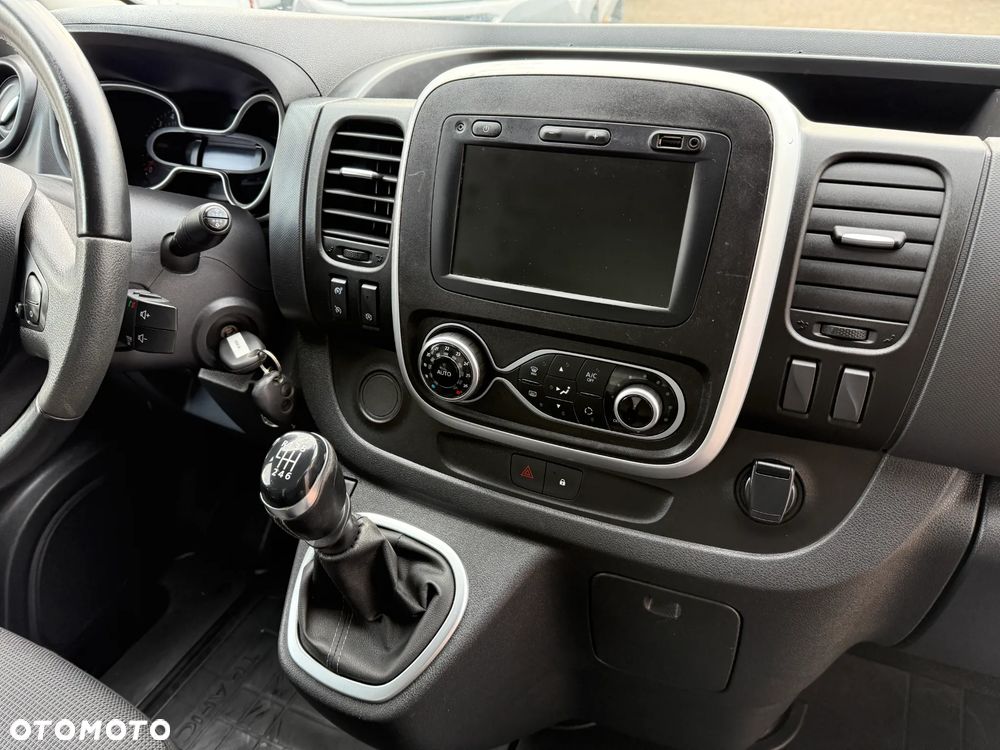 Renault Trafic 2,0 L2H1 - 24