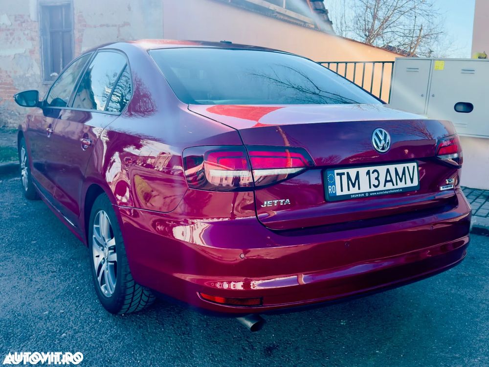 Volkswagen Jetta - 10