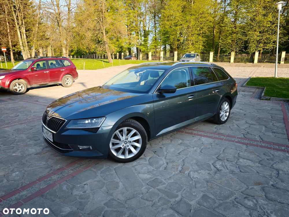 Skoda Superb 2.0 TDI Style - 8