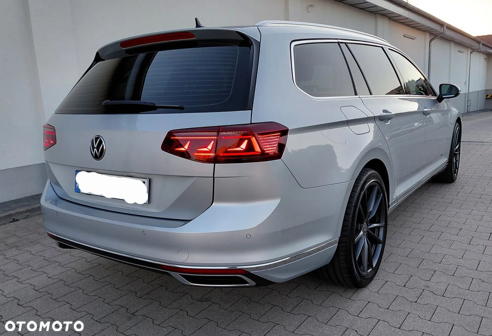 Volkswagen Passat - 8