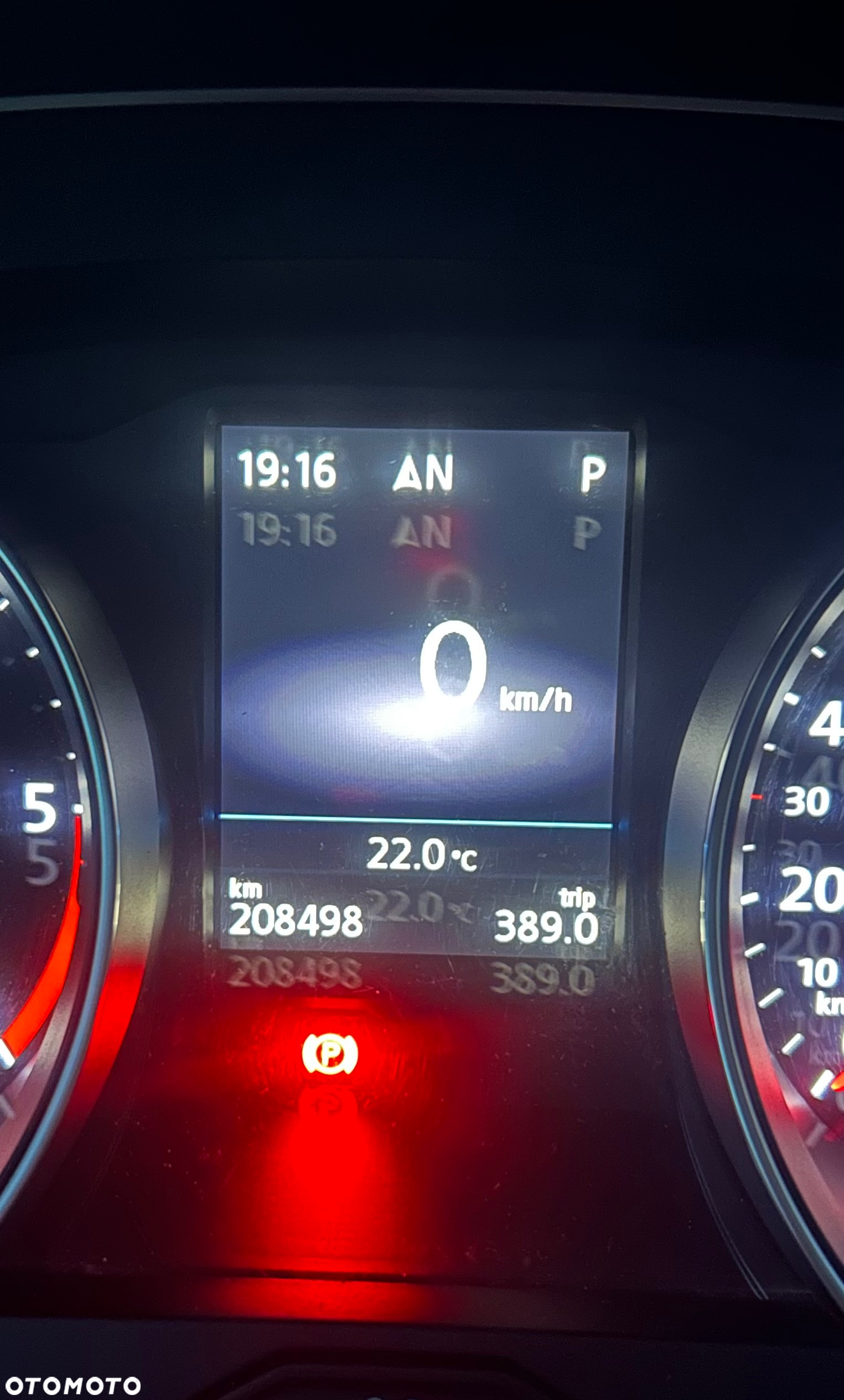 Volkswagen Passat 2.0 TDI BMT Highline DSG - 16