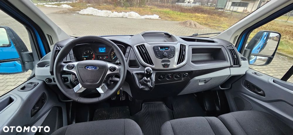 Ford Transit - 11