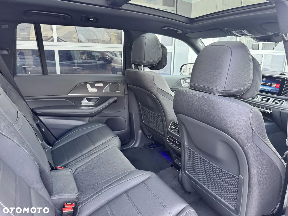 Mercedes-Benz GLS - 20
