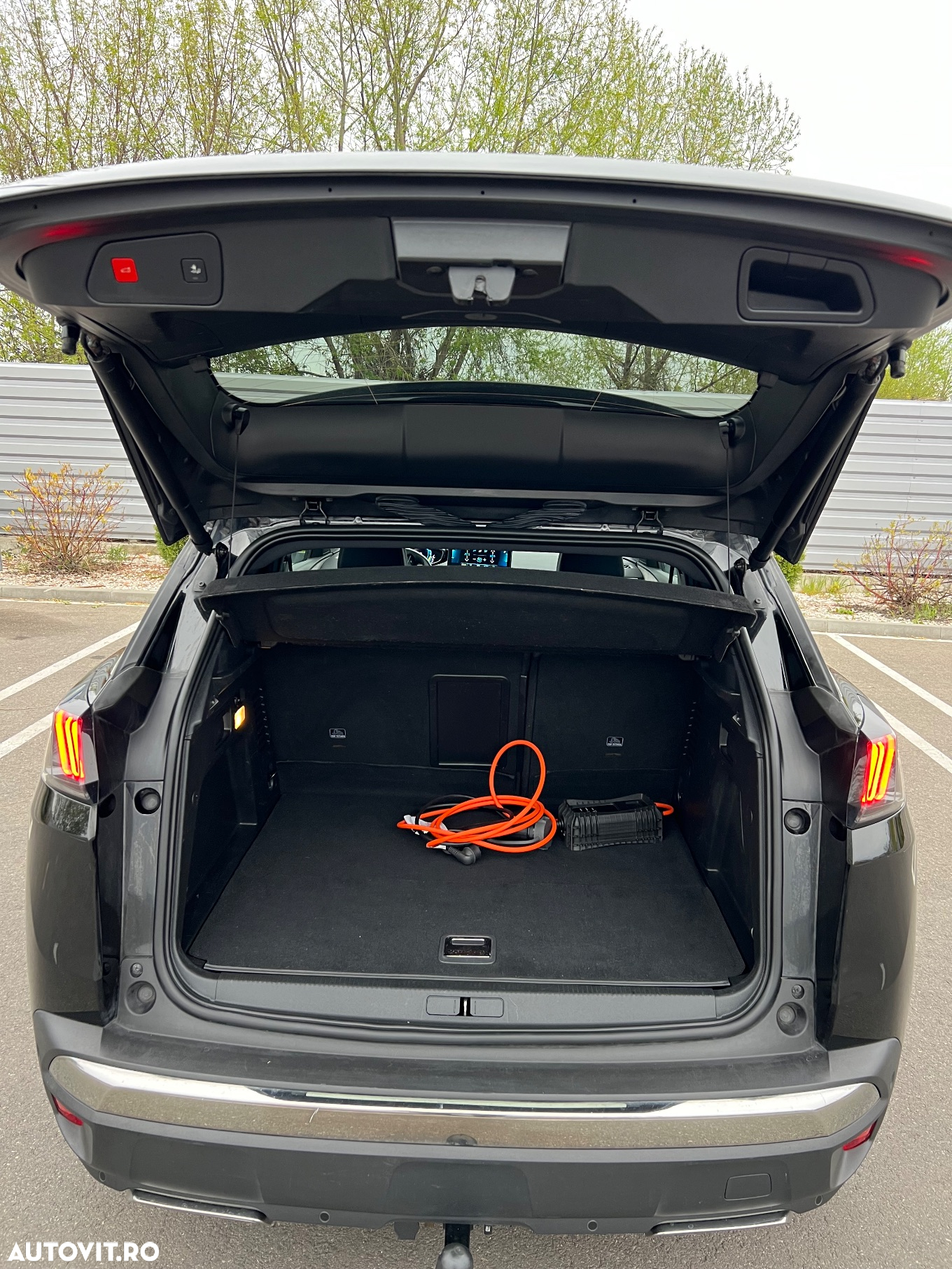 Peugeot 3008 Plug-In Hybrid 225 e-EAT8 GT - 13