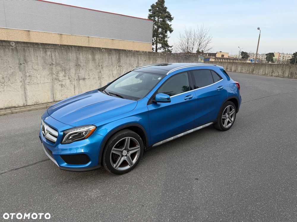 Mercedes-Benz GLA 250 7G-DCT AMG Line - 1