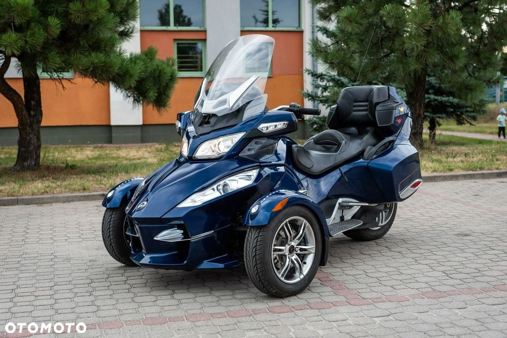Can-Am Spyder - 4