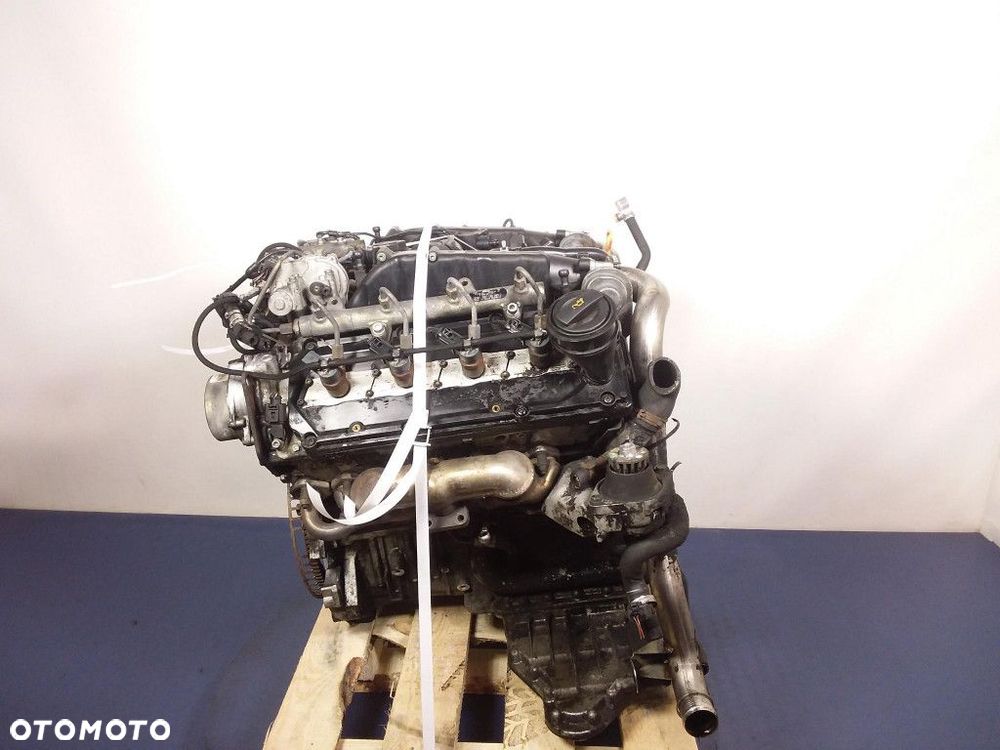 AUDI A8 D3 4.0 TDI 275 KM SILNIK ASE - 1