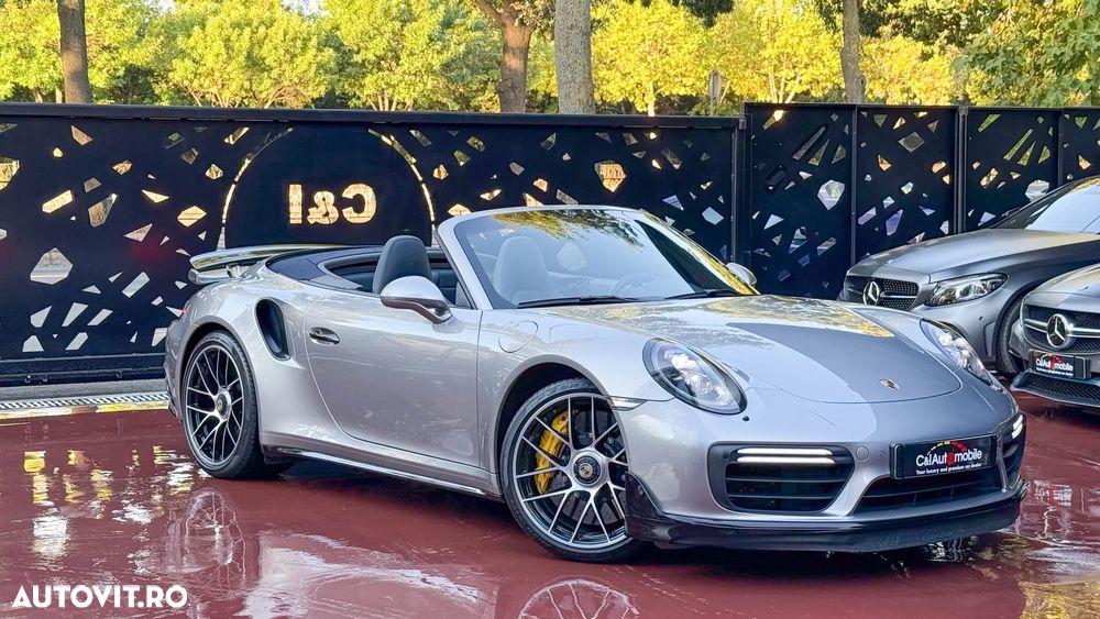 Porsche 911-TURBO-S Cabriolet - 9