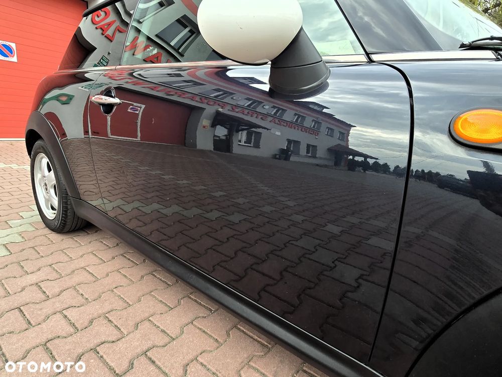 MINI Cooper Standard - 17