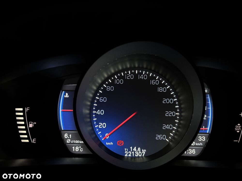 Volvo V40 D2 RDesign - 29