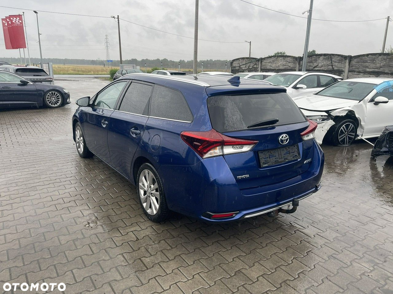 Toyota Auris 1.6 Valvematic Touring Sports Comfort - 4