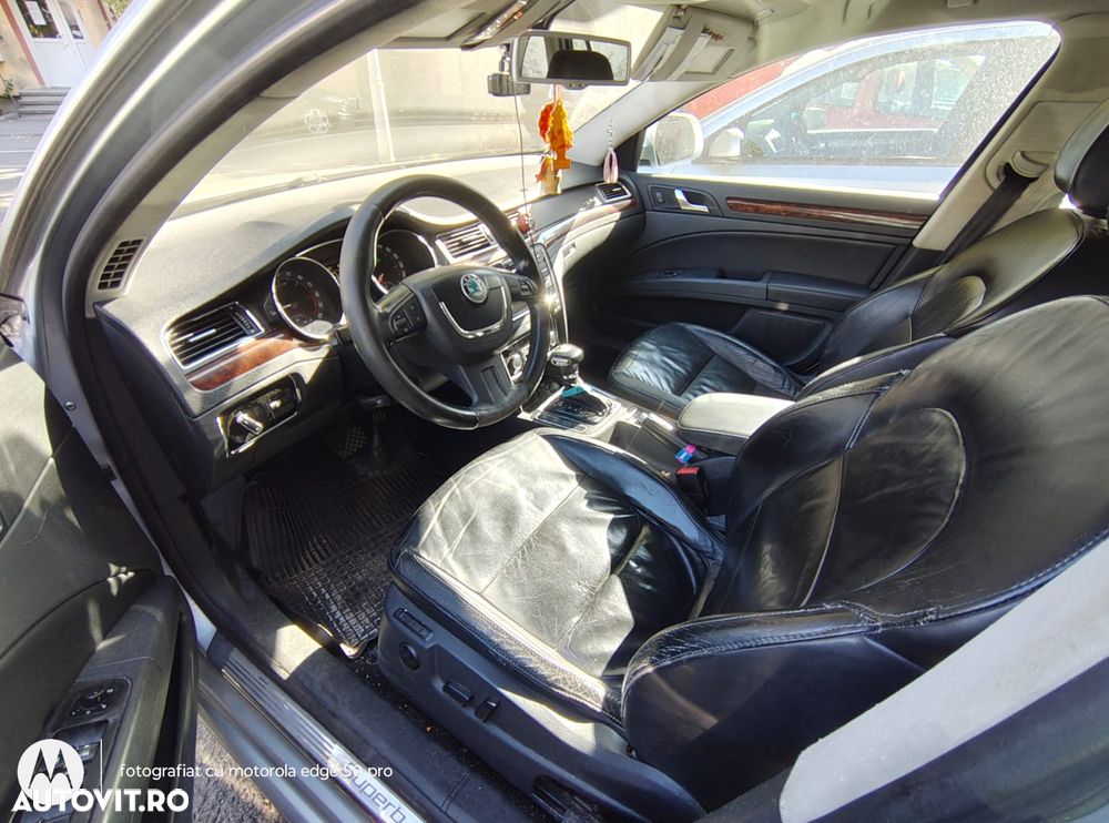 Skoda Superb 2.0 TDI Ambition DSG - 7