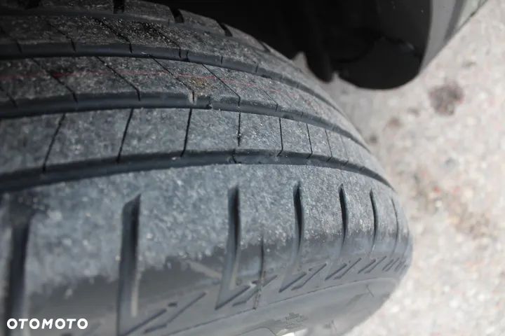 Ford Kuga 2.5 FHEV FWD Titanium X - 2