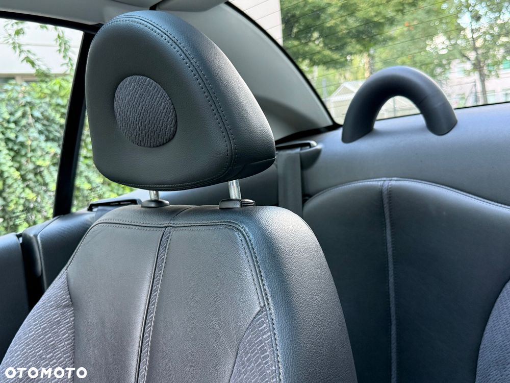 Nissan Micra - 10