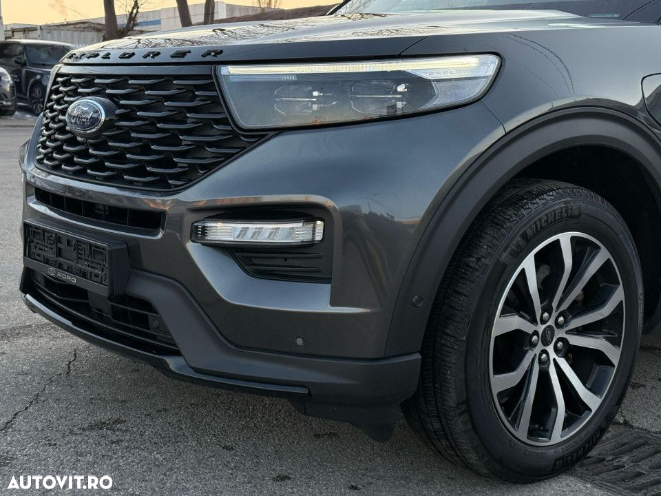 Ford Explorer - 10