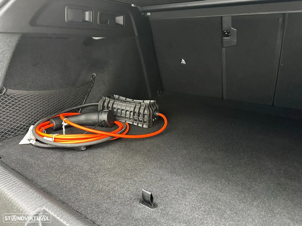 Peugeot 308 SW 1.6 Hybrid Active Pack e-EAT8 - 31