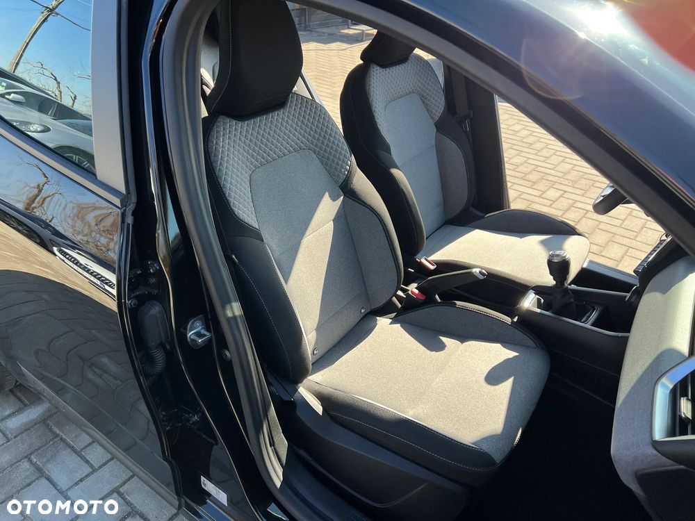 Renault Clio - 23