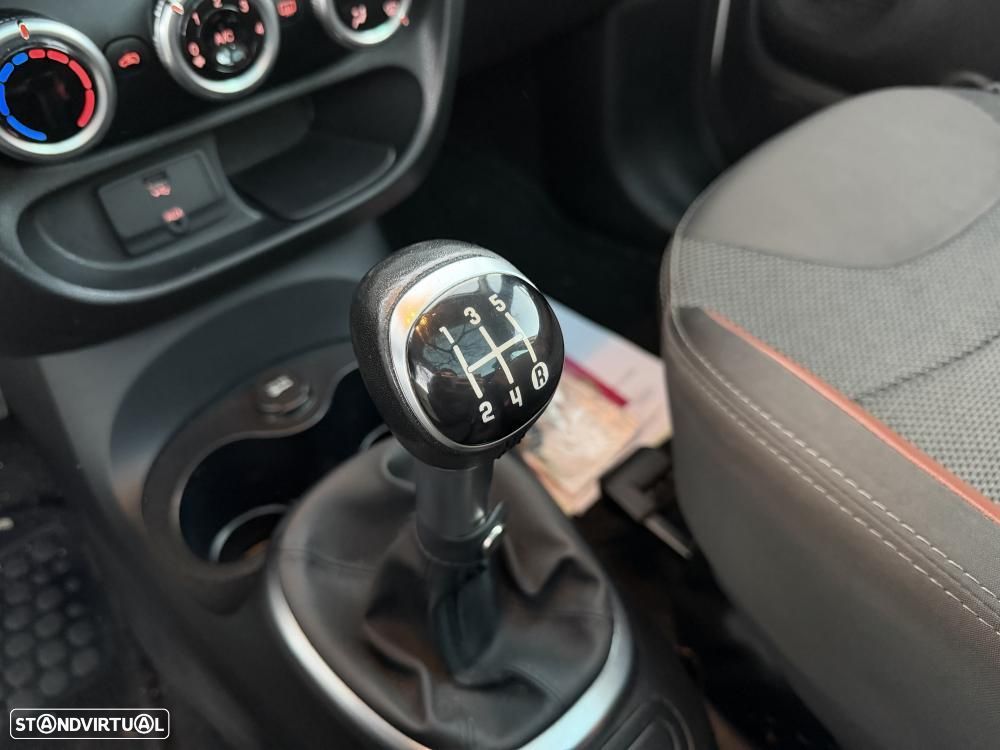 Fiat 500L 1.3 MJ City Cross - 21