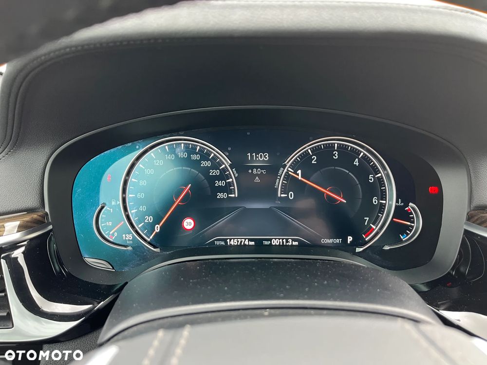 BMW Seria 5 520i Luxury Line - 18