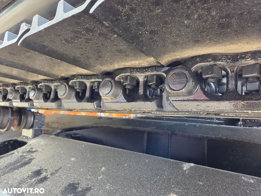 Hitachi ZX250-7, 27,6t, 2020, 6.815h, latime 2,99m, cupa NOUA 1,55mc, lant si papuci NOI, inst picon si inst rotire pe brate, camera spate, camere laterale, gresare automata, ad sapare 7m, ridica 15t, consum 13,1l/h, revizii facute, leasing 4ani-99.000 Eur+t - 11