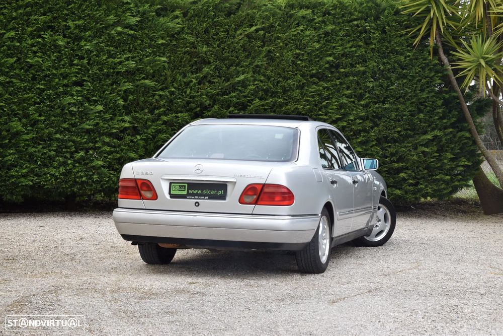 Mercedes-Benz E 290 TD Avantgarde - 27