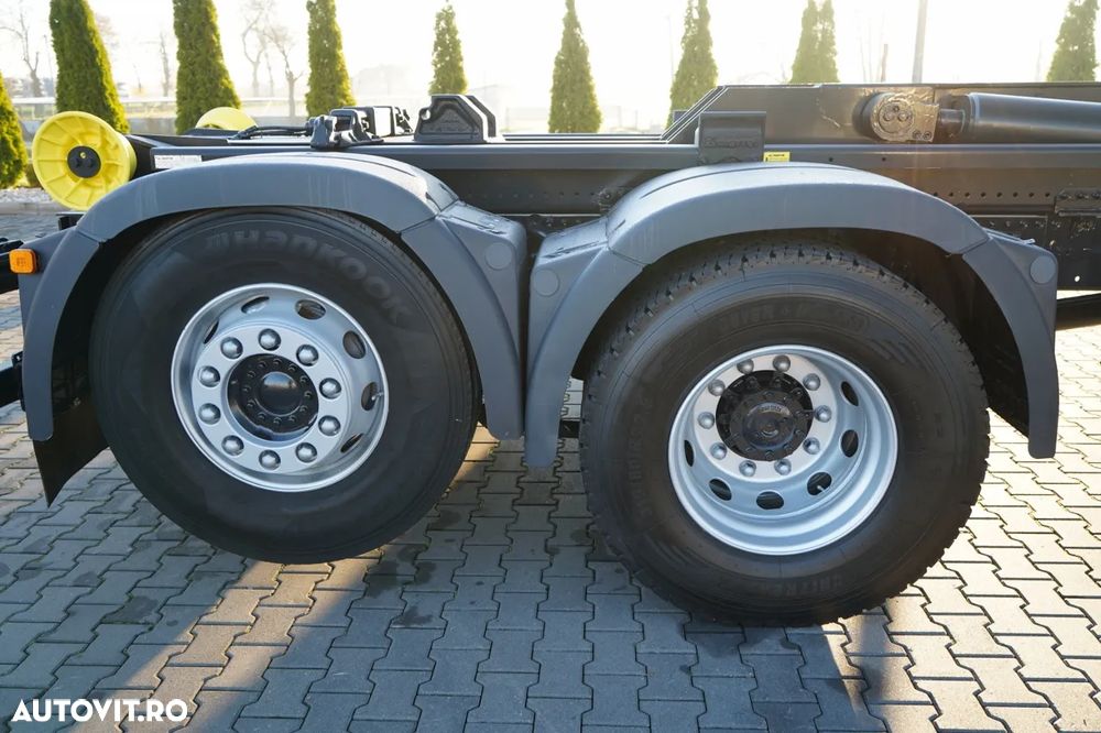 MAN TGS 26.440 / AUTOCARNIER / MARREL AL TAM 20U / 20 T / 6x2 / PUNTE DE DIRECȚIE RIDICABILĂ / ANVELOPE 100% / EURO 6 - 29