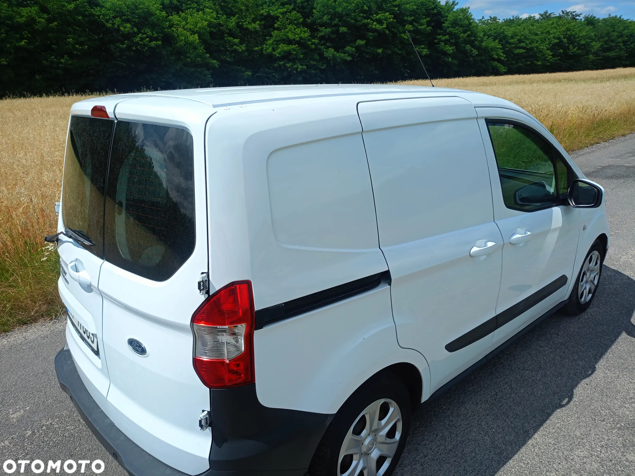Ford courier - 2