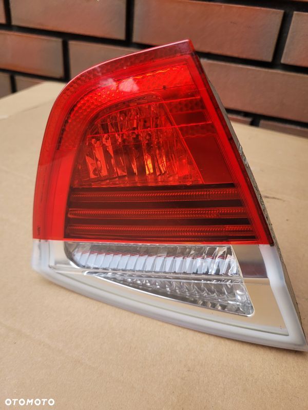 BMW 3 E90 04-07 SEDAN LAMPA TYŁ LEWA 6937459 - 1