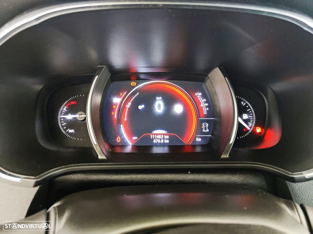 Renault Mégane ENERGY TCe 130 EDC INTENS - 44