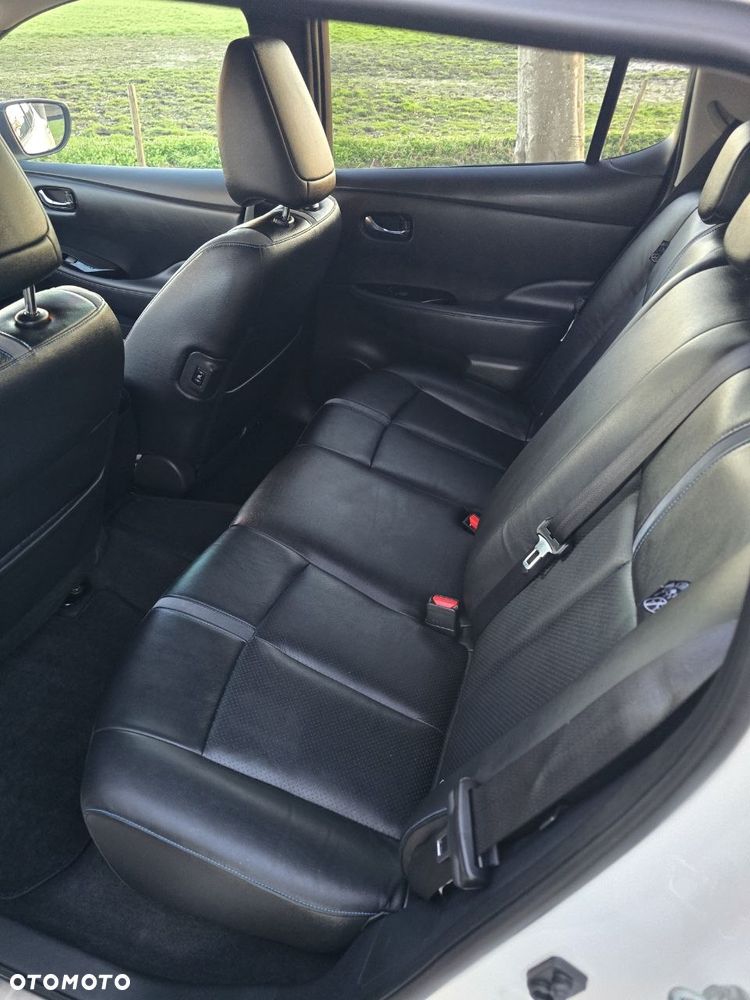 Nissan Leaf 40kWh N-Connecta - 17