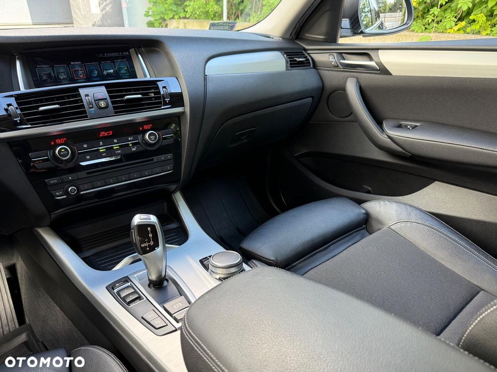 BMW X4 xDrive20i - 13