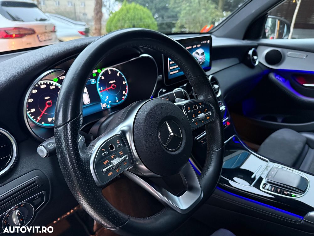 Mercedes-Benz GLC 300 d 4Matic 9G-TRONIC AMG Line - 8