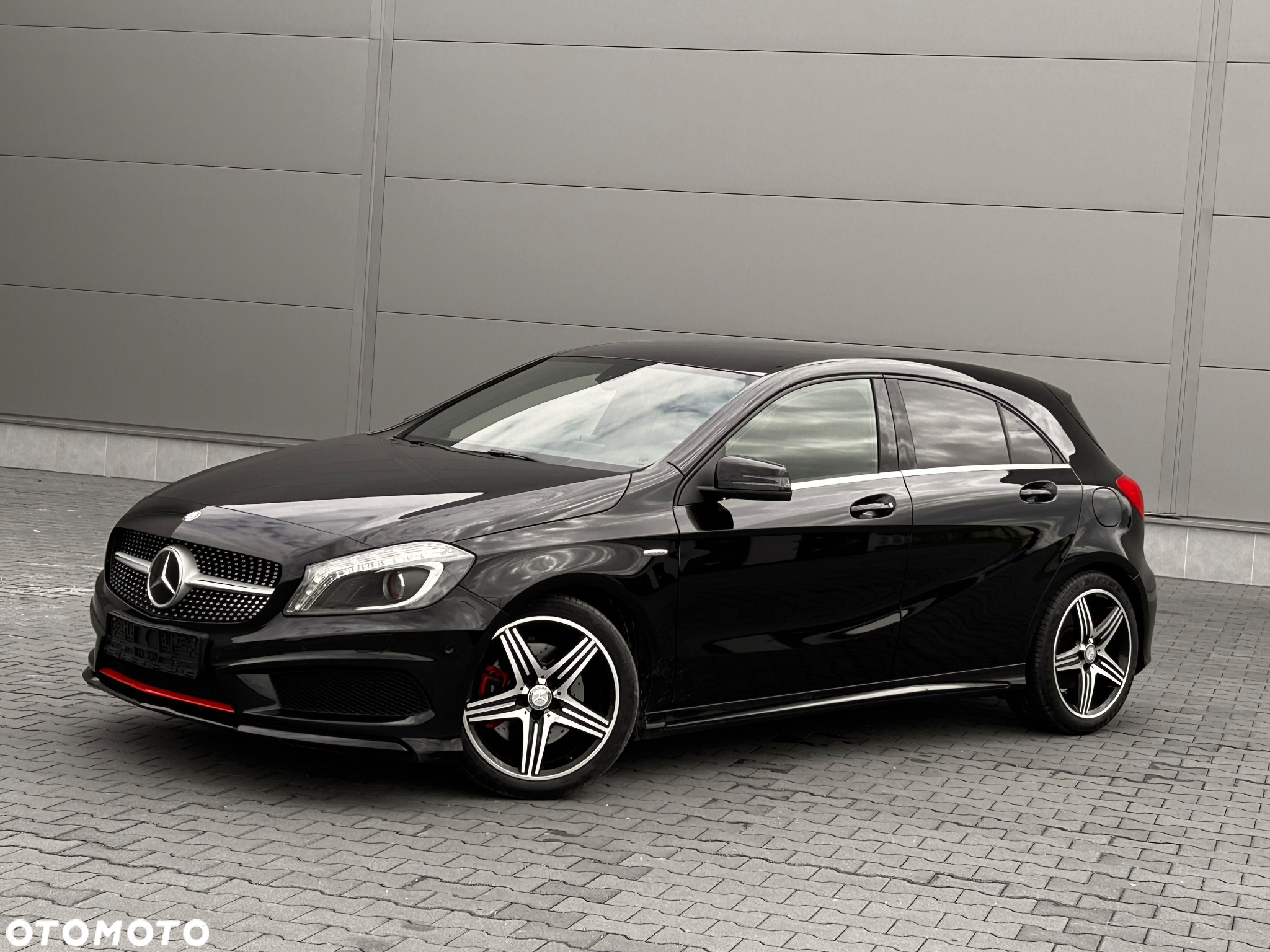 Mercedes-Benz Klasa A 250 (BlueEFFICIENCY) 7G-DCT AMG Sport - 14