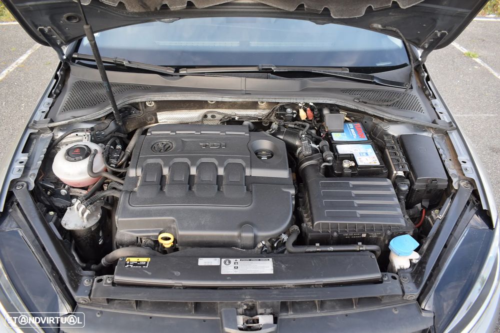 VW Golf Variant 1.6 TDi Confortline - 14