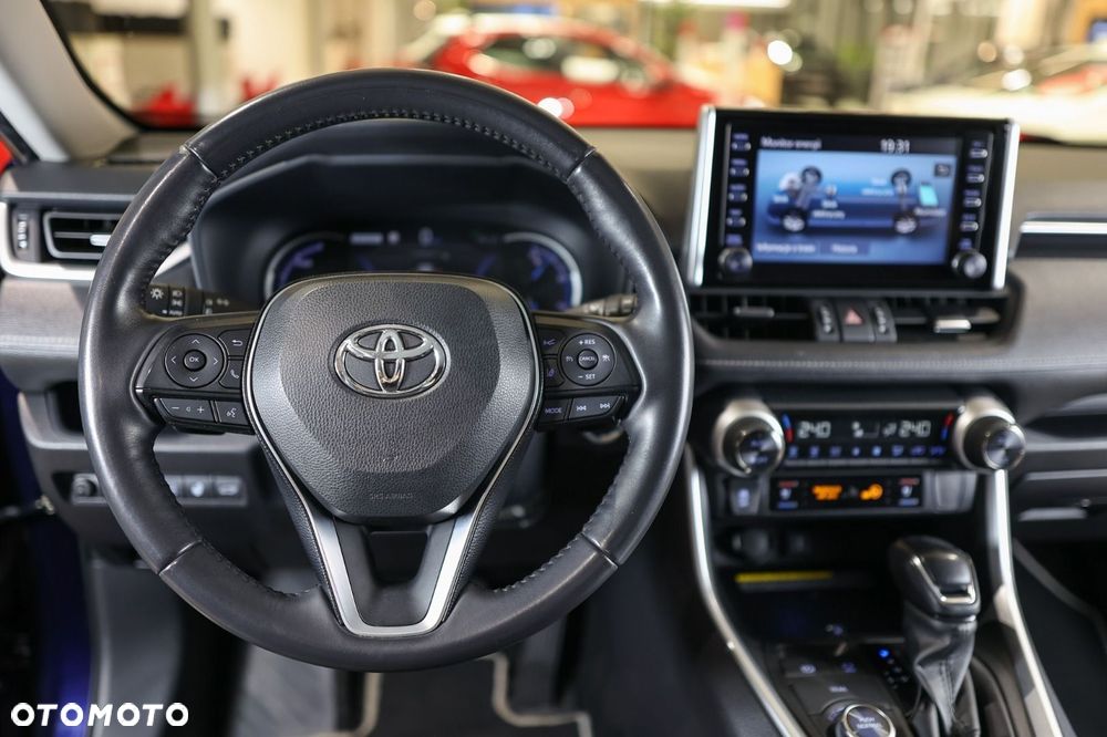 Toyota RAV4 - 12