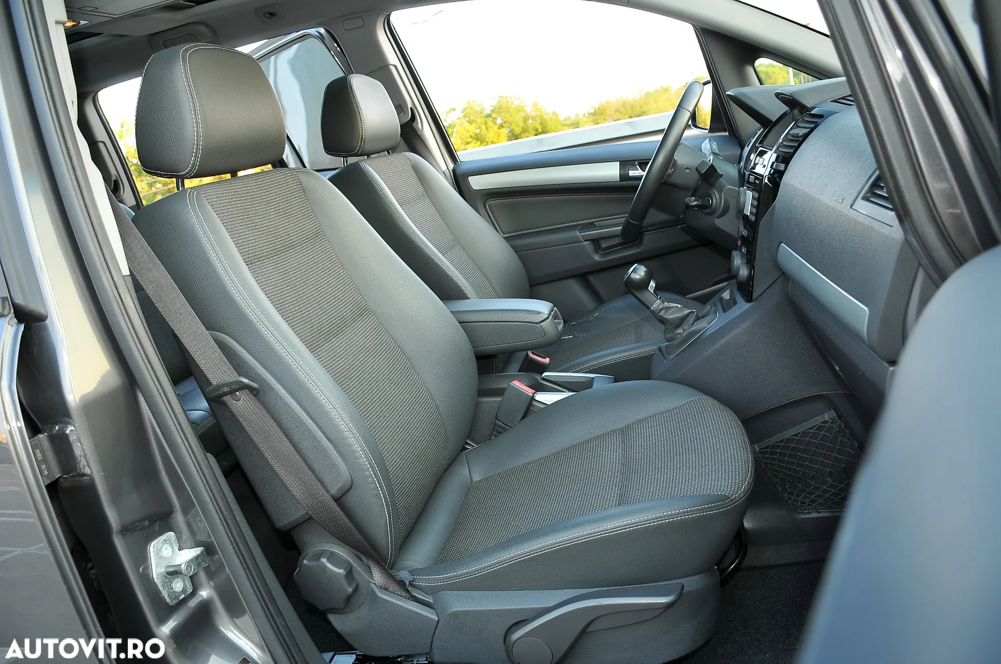 Opel Zafira 1.9 CDTI First Edition - 13
