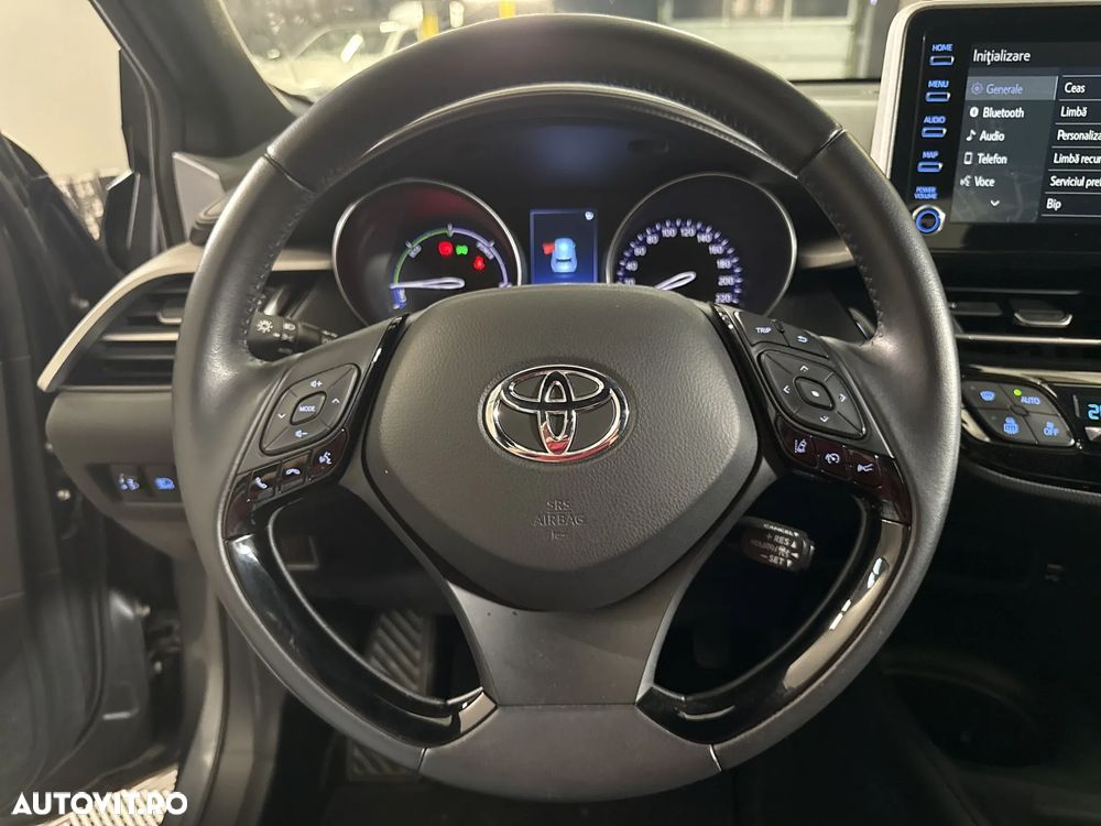 Toyota C-HR - 16