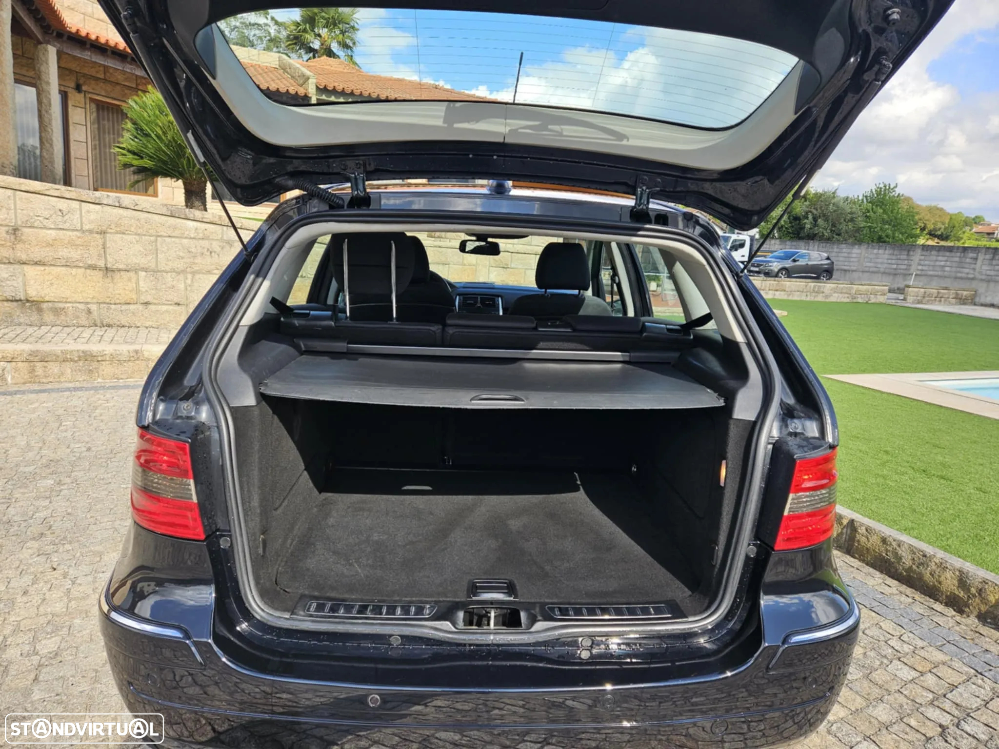 Mercedes-Benz B 200 CDi - 14
