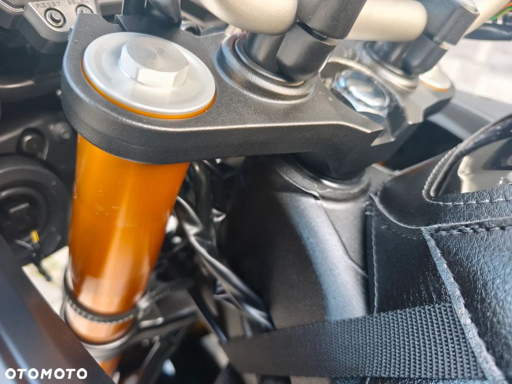 Yamaha FZ8 - 31