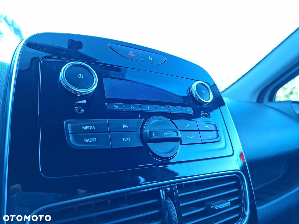 Renault Clio IV 16-20 - 23