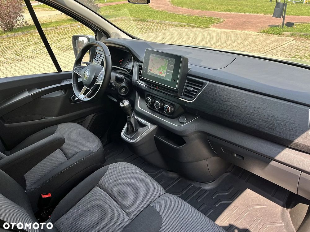 Renault Trafic 2.0 dCi - 7