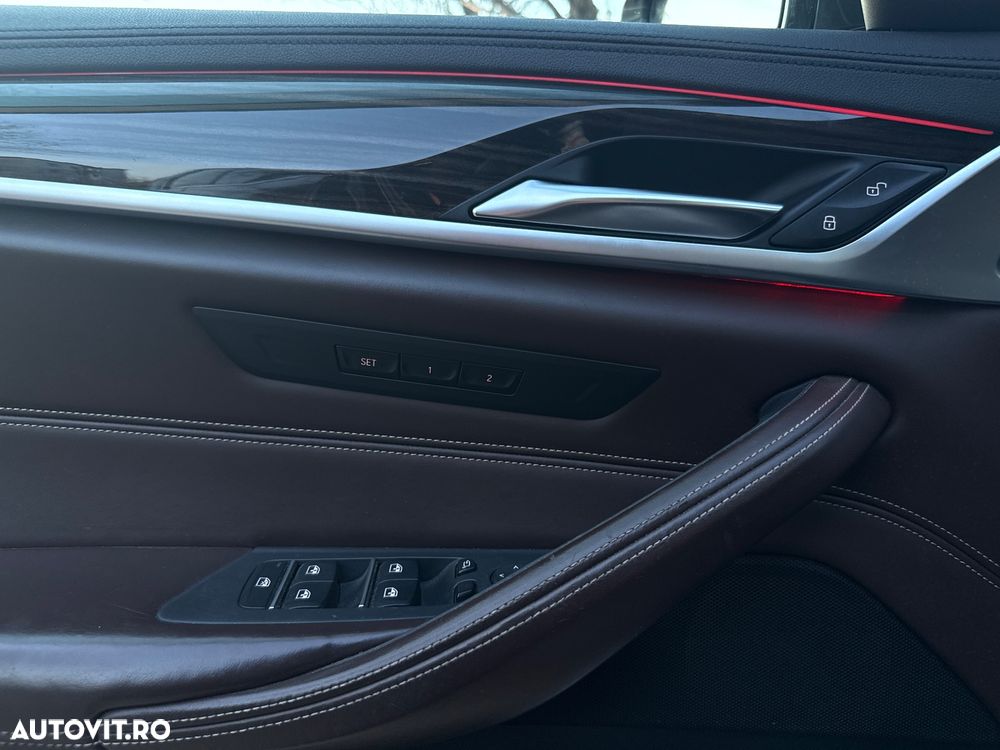 BMW Seria 5 520d AT - 15