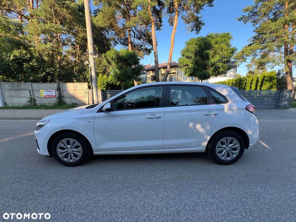 Hyundai i30 1.5 T-GDI 48V Classic + - 9
