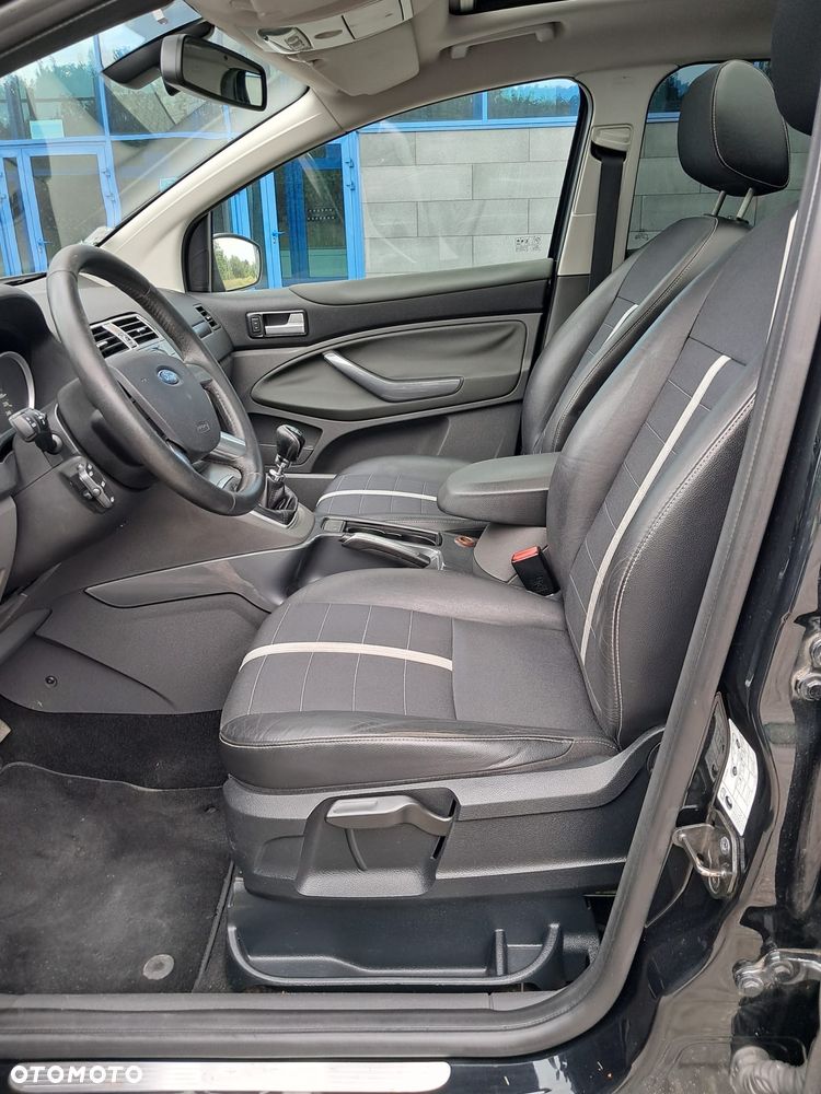 Ford Kuga 2.0 TDCi Titanium - 9
