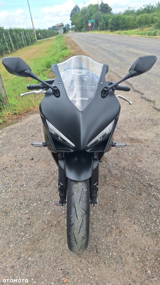 Honda CBR - 29