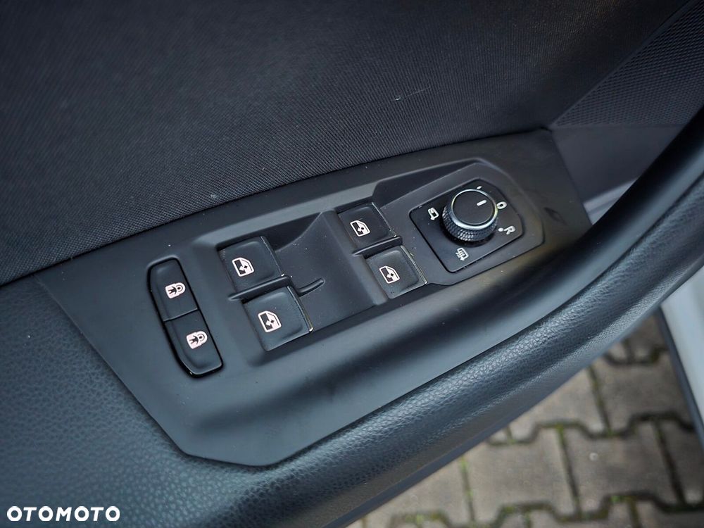 Volkswagen Touareg - 18