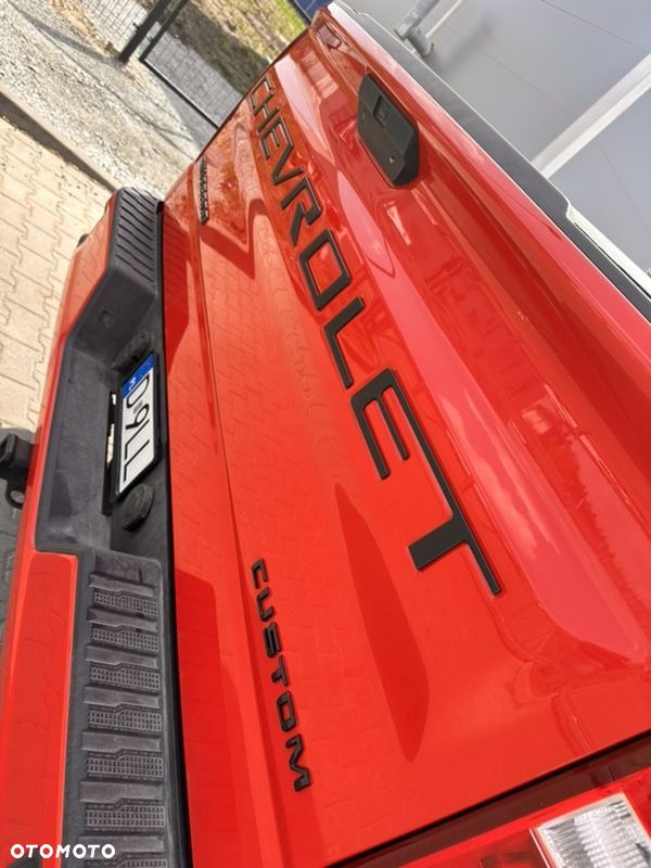 Chevrolet Silverado - 23
