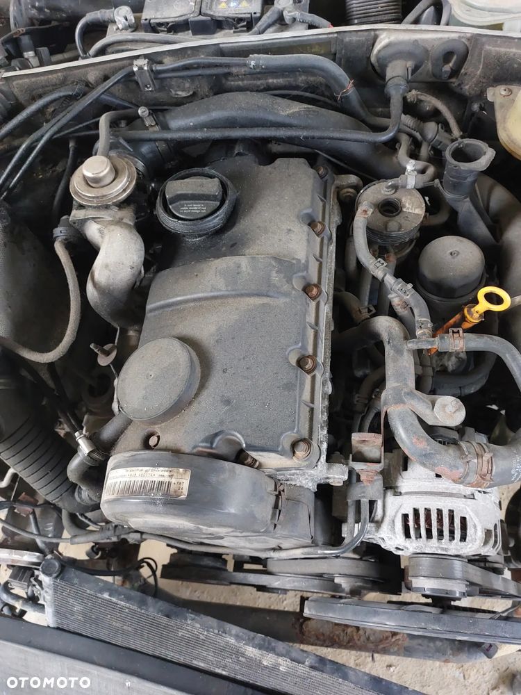 Audi A4B5 polift silnikAJM kmpl 115KM ze skrzynią biegów - 1