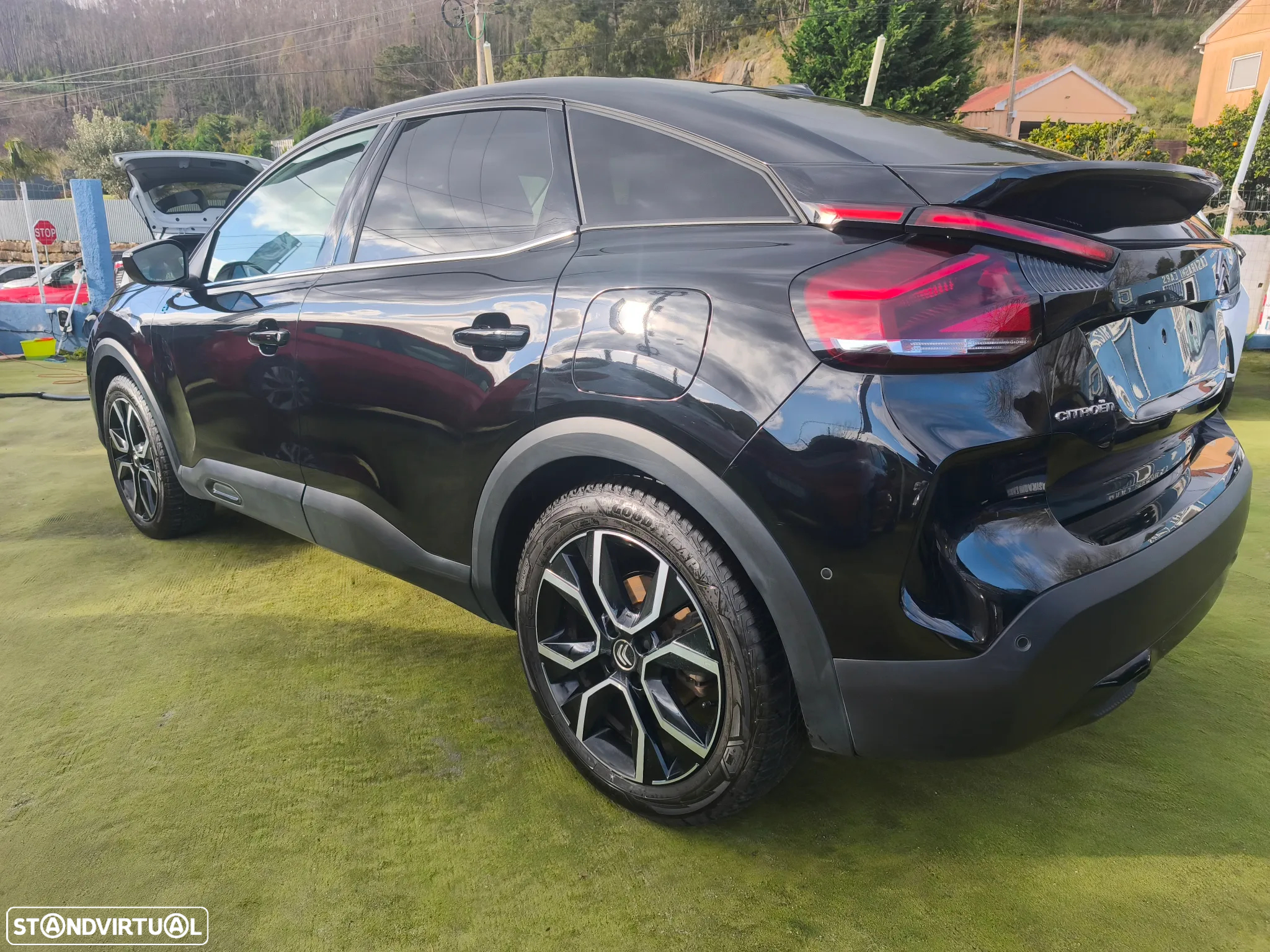 Citroën e-C4 50 kWh Shine - 2